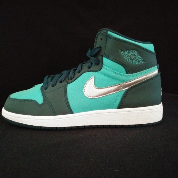 retro jordans size 7y